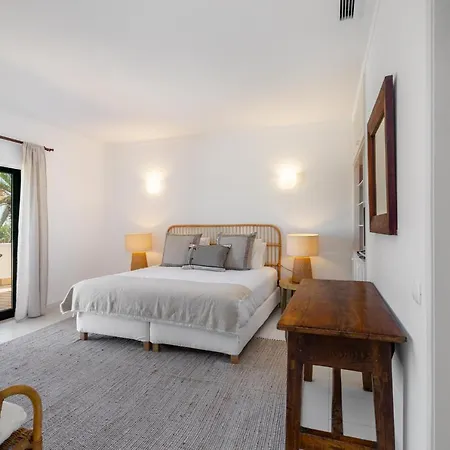 Luxury Private Family With Pool Ac & Parking * פורטימאו