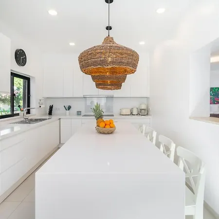 Luxury Private Family With Pool Ac & Parking Portimão