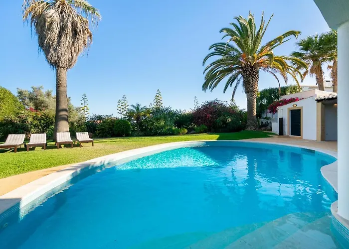 Luxury Private Family With Pool Ac & Parking