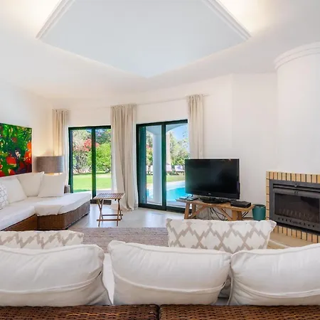 Whome Luxury Private Family W/ S-pool Ac & Parking *