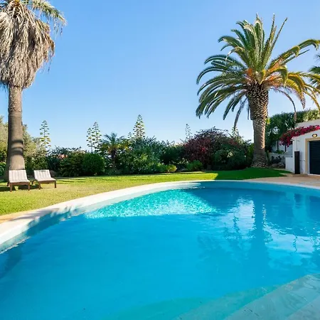 Whome Luxury Private Family W/ S-pool Ac & Parking