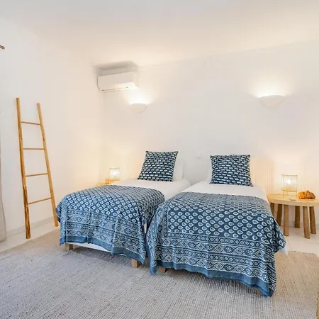빌라 Luxury Private Family With Pool Ac & Parking *