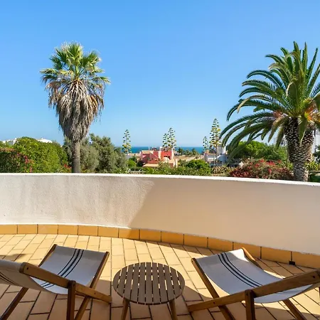 Whome Luxury Private Family W/ S-pool Ac & Parking Villa