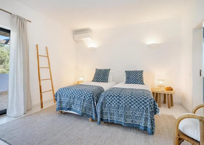 Вілла Luxury Private Family With Pool Ac & Parking *