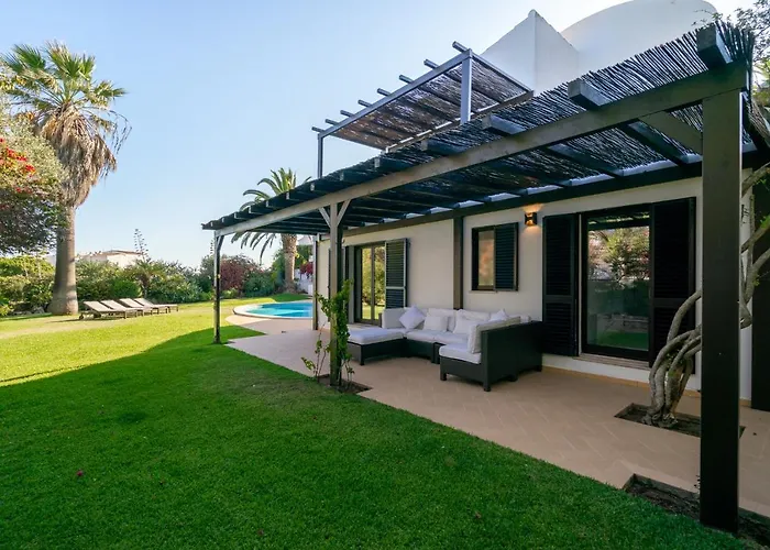 Luxury Private Family With Pool Ac & Parking Villa Portimão