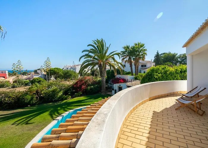 Luxury Private Family With Pool Ac & Parking *