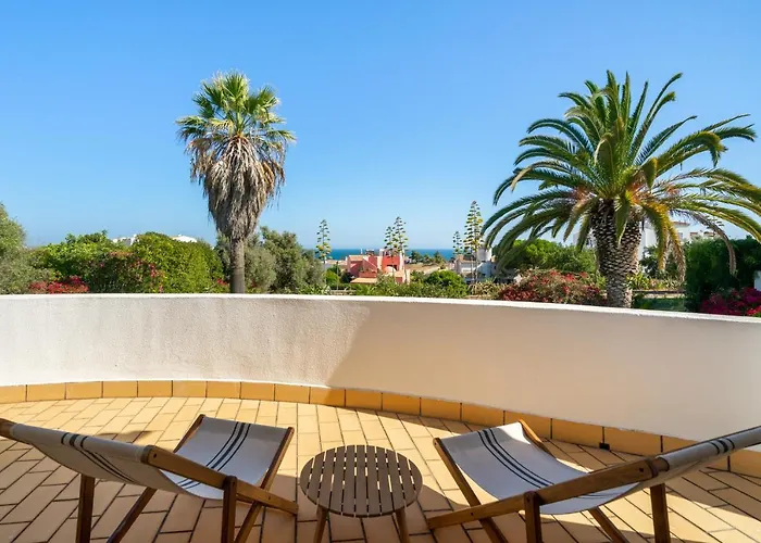 Luxury Private Family With Pool Ac & Parking Villa