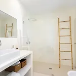 Vila Luxury Private Family With Pool Ac & Parking *